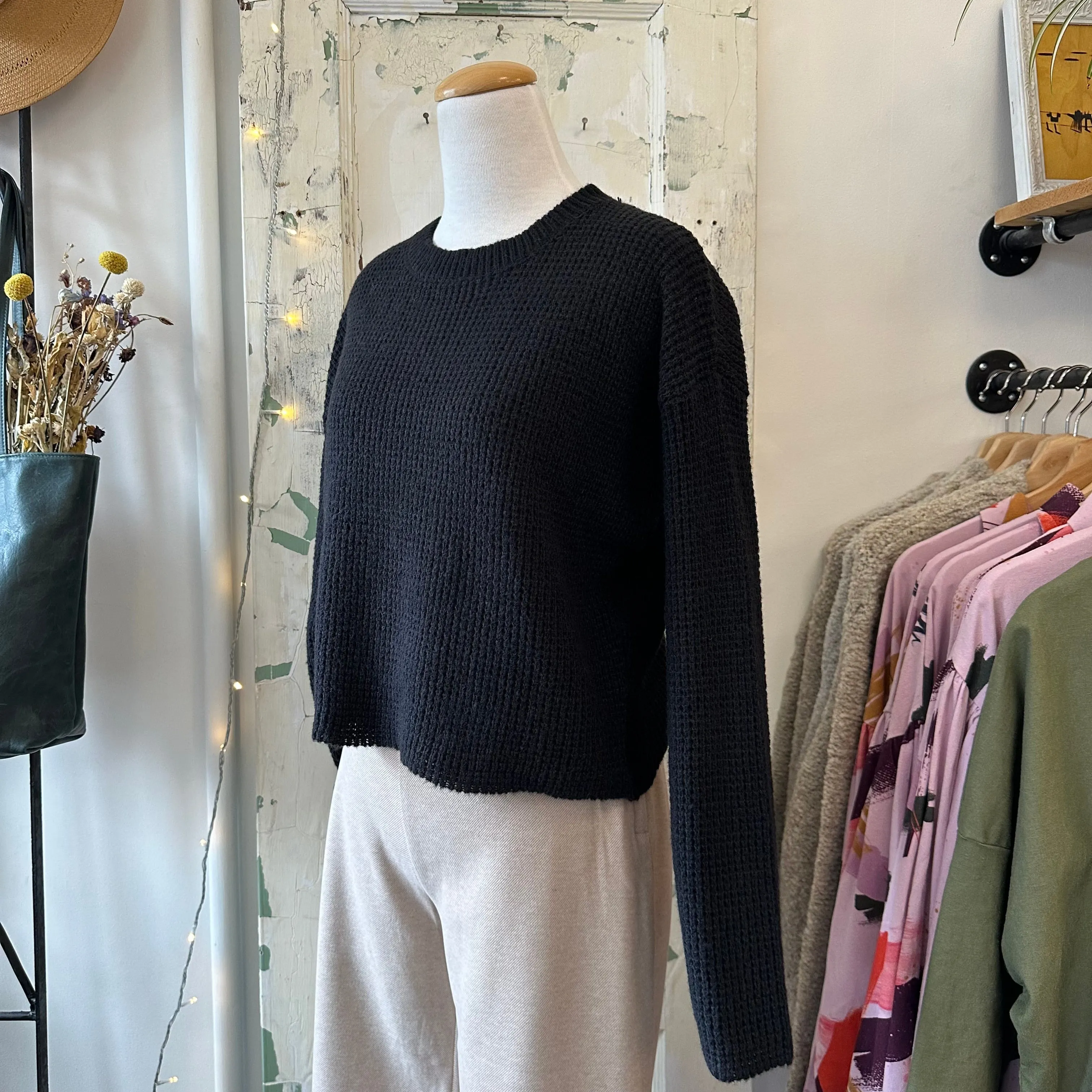 Pink Martini // Tobi Sweater Black