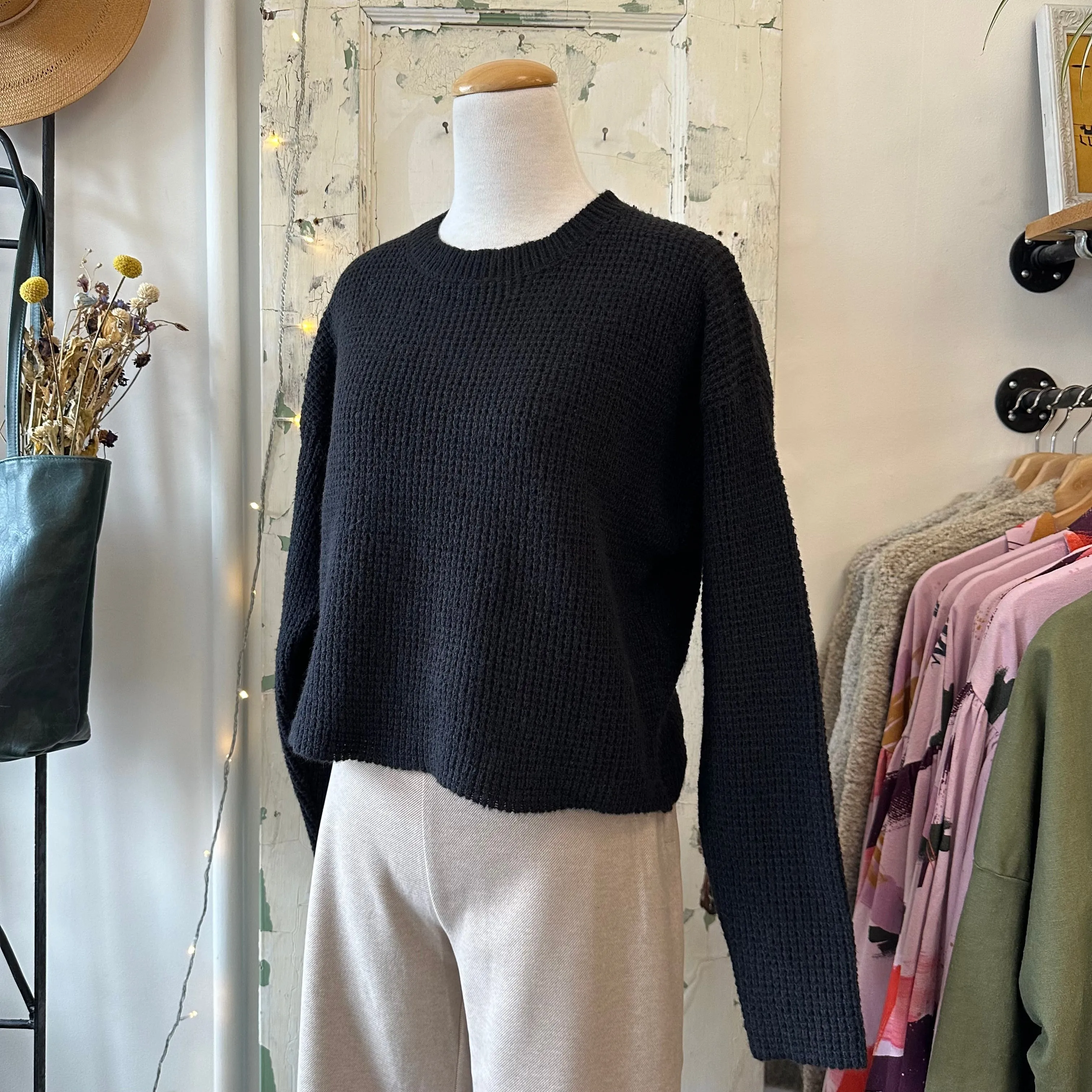 Pink Martini // Tobi Sweater Black